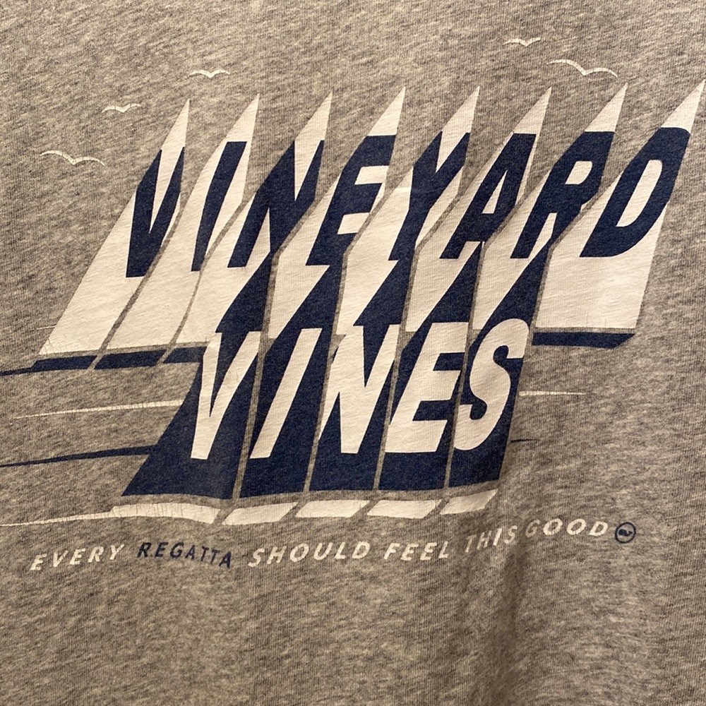 Vineyard Vines Heather Gray Long Sleeve Graphic Tee Size Small